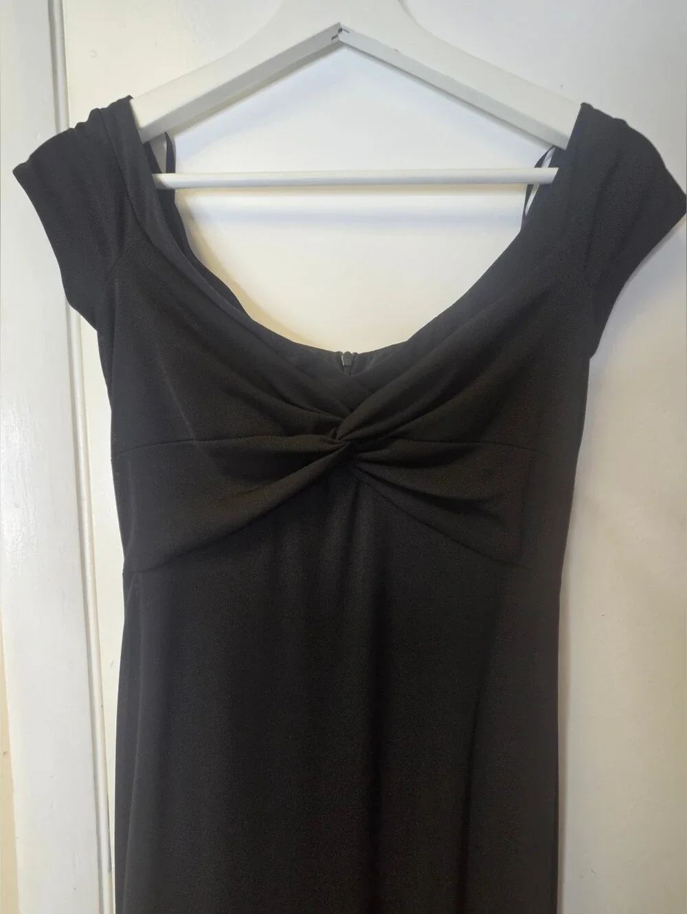 David Meister Black Twist Bust Cap Sleeve Maxi Gown Dress Size 2 Formal